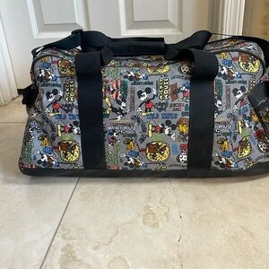 Bag/carry on. Duffle bag. Disney-Mickey Mouse.
